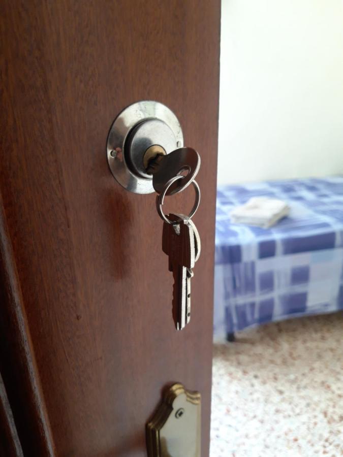 Central Accommodation Αλικάντε Εξωτερικό φωτογραφία